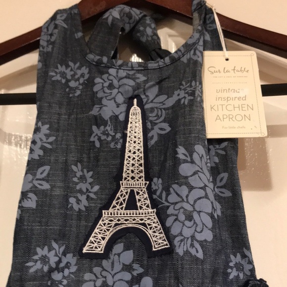 Sur La Table Blue Apron Girls One Size Eiffel Tower NWT - Picture 2 of 4
